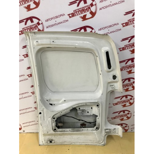 Двері багажника ліві глухі Partner / Berlingo 2008- 8702E1